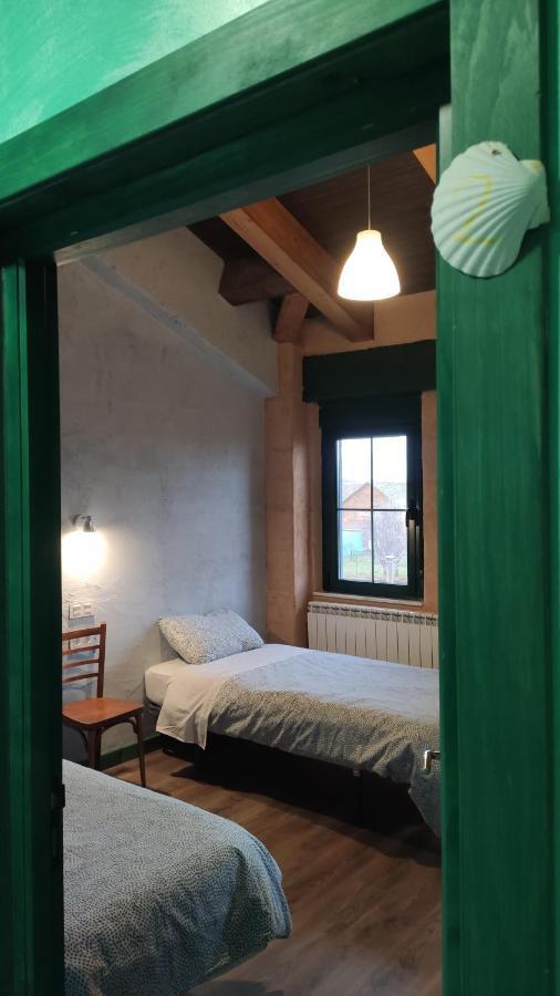 Albergue De Peregrinos Casa Flor Murias de Rechivaldo Exteriér fotografie